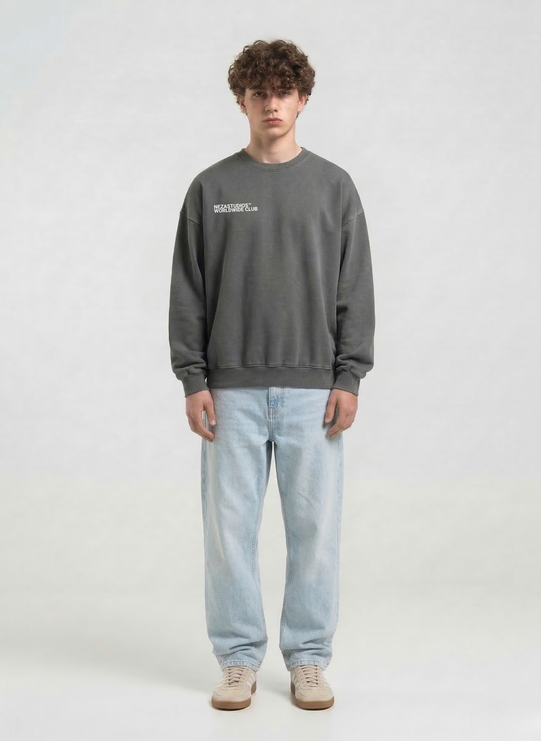 GRATITUDE CREWNECK